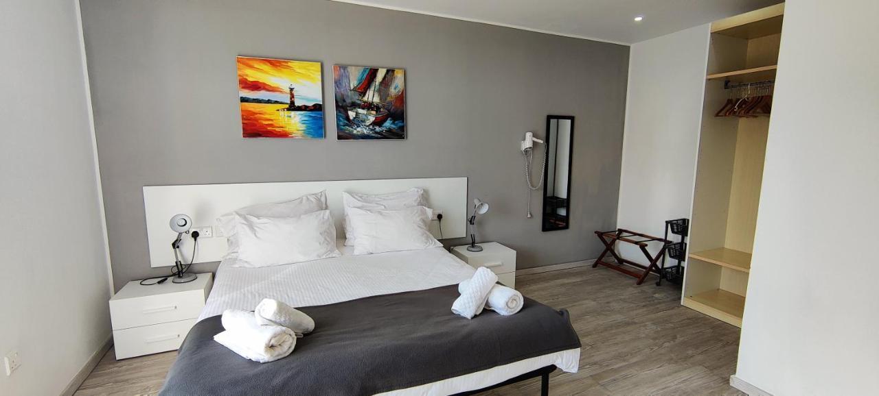 Is-Swieqi Villa Arjuza - Private Self Catering Bedrooms With Bathroom מראה חיצוני תמונה