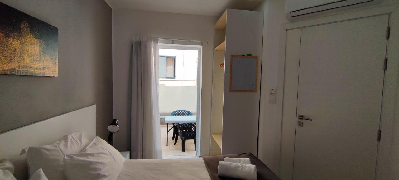 Is-Swieqi Villa Arjuza - Private Self Catering Bedrooms With Bathroom מראה חיצוני תמונה