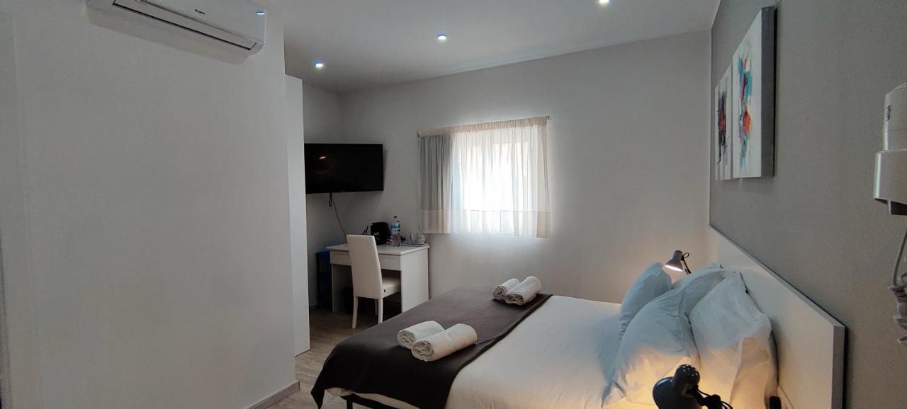 Is-Swieqi Villa Arjuza - Private Self Catering Bedrooms With Bathroom מראה חיצוני תמונה