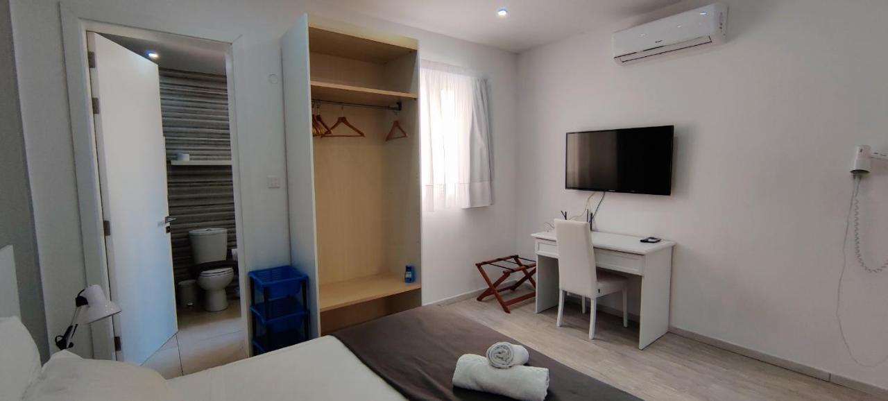 Is-Swieqi Villa Arjuza - Private Self Catering Bedrooms With Bathroom מראה חיצוני תמונה