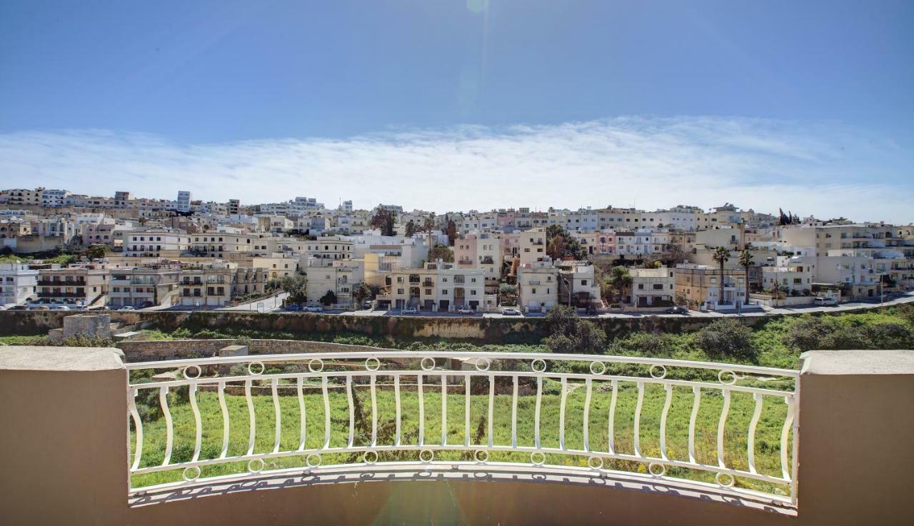 Is-Swieqi Villa Arjuza - Private Self Catering Bedrooms With Bathroom מראה חיצוני תמונה